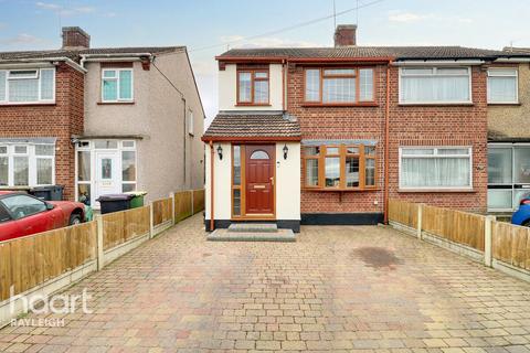 4 bedroom semi-detached house for sale, Grove Road, Rayleigh
