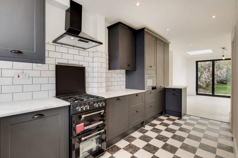 61 Windsor Road, London, E7 0QY