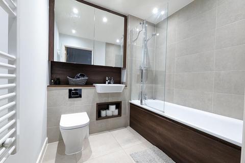 2 bedroom apartment to rent, Two Bedroom Apartment Waterside West Hendon NW9