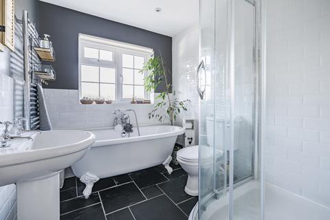 Beechwood Chase Grove, Waltham Chase, Southampton, SO32 2LF