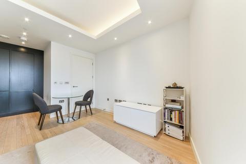 Apartment 802, Park Vista Tower, 5 Cobblestone Square, London, E1W 3AZ