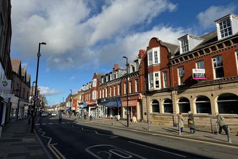 3 bedroom maisonette to rent, Park View, Whitley Bay.  NE26 3QL