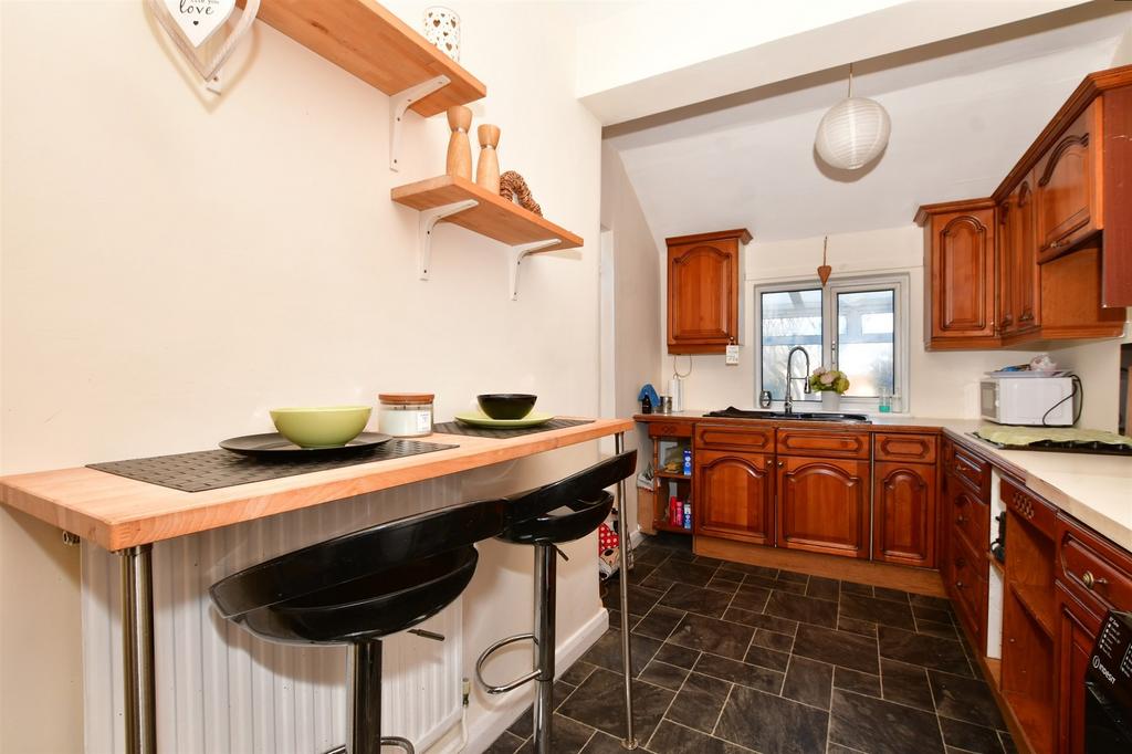 Erskine Road, Sutton, Surrey 2 bed semidetached house for sale £450,000