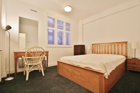 1 bedroom flat for sale, Latymer Court, Hammersmith Road, Hammersmith, W6