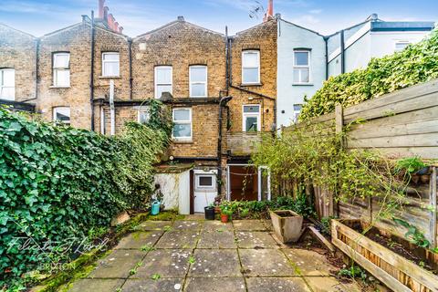 1 bedroom flat for sale - Garratt Lane, London, SW17