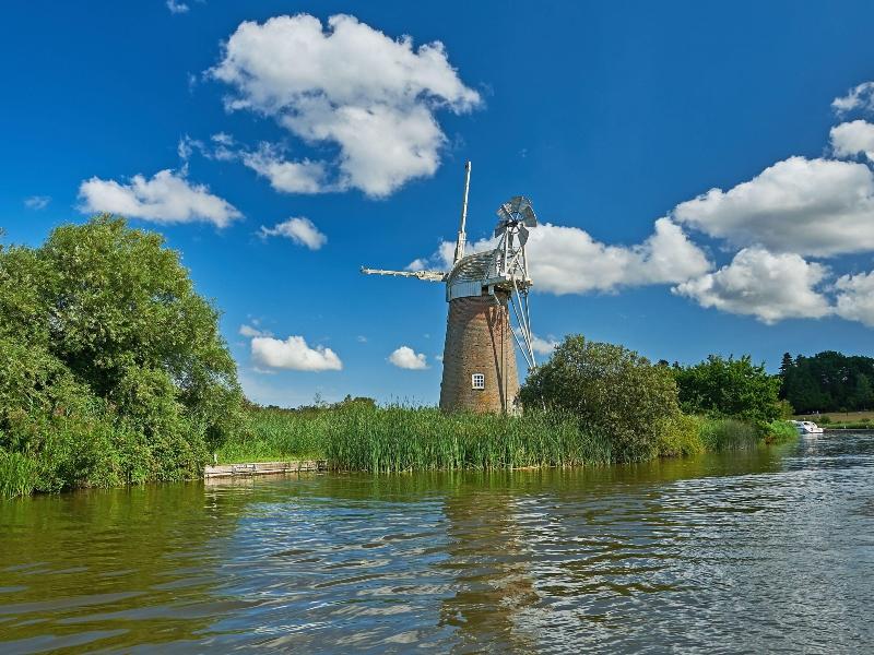 Turf Fen Windmill