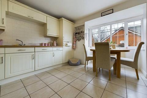 5 bedroom semi-detached house for sale, Ffordd Mograig, Llanishen, Cardiff. CF14