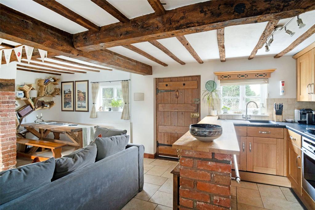 Sitting/Kitchen Area
