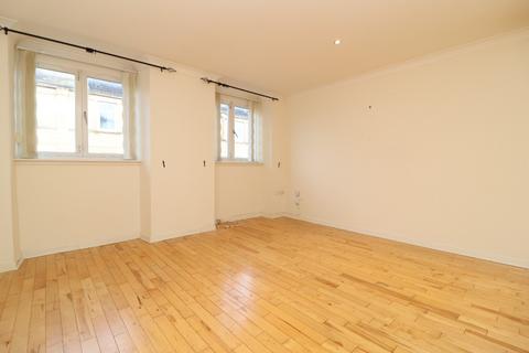2 bedroom flat to rent, Melrose Avenue, Rutherglen G73