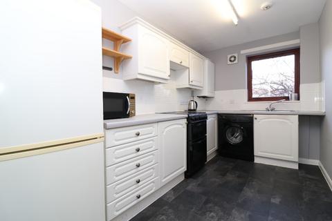2 bedroom flat to rent, Callander Street, Glasgow G20