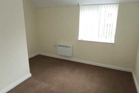 2 bedroom apartment for sale - Park Drive, Lower Wortley, Leeds, LS12