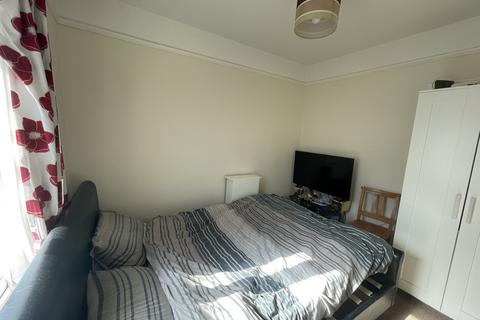 1 bedroom flat to rent, Norman Road, Paignton