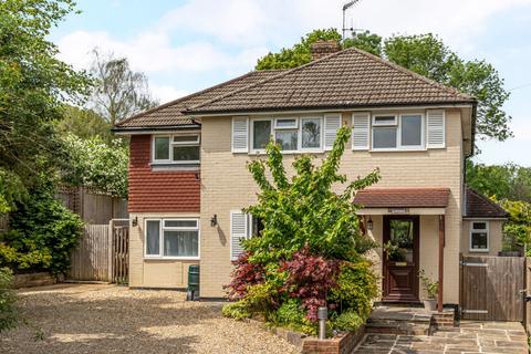Braeside Ash Tree Close, Grayswood, Haslemere, GU27 2DS
