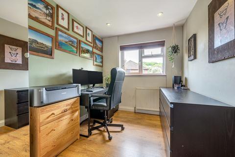 Braeside Ash Tree Close, Grayswood, Haslemere, GU27 2DS