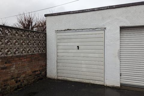 Garage to rent, Turnhouse Road, Edinburgh EH12