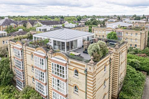 2 bedroom flat for sale, Oriel Drive, Barnes, London