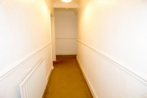 2 bedroom flat to rent, Victoria Street, Hebburn