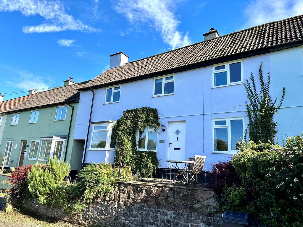Willowbank, TA24 3 bed terraced house for sale £289,950