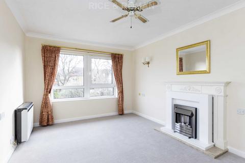 1 bedroom retirement property for sale - Queen Elizabeth Road, Kingston Upon Thames KT2
