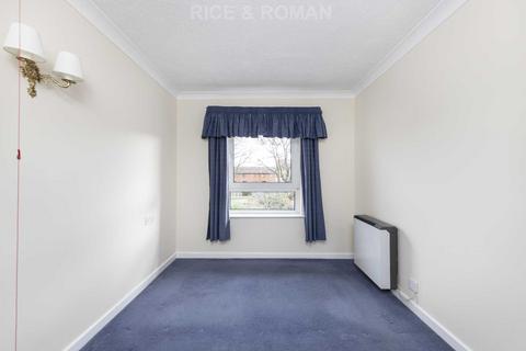 1 bedroom retirement property for sale - Queen Elizabeth Road, Kingston Upon Thames KT2