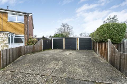 26 Stile Path, Sunbury-on-thames, TW16 6EH