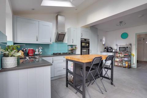 89 Grove Road, Emmer Green, Reading, RG4 8LW