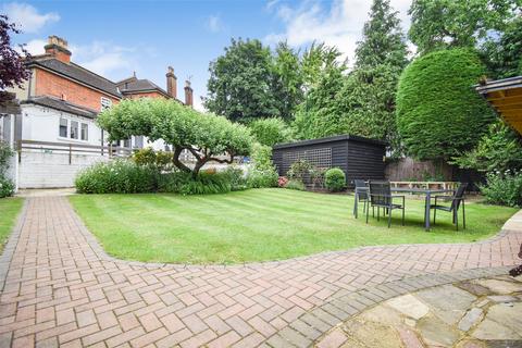 4 bedroom semi-detached house for sale, Lansdowne Road, Hampshire GU11