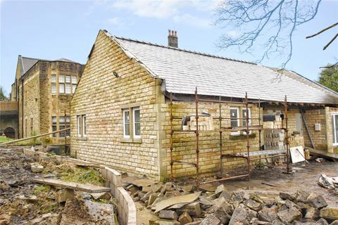 4 bedroom detached bungalow for sale - Talbot Road, Glossop, Derbyshire, SK13
