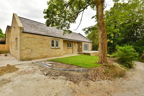 4 bedroom detached bungalow for sale, Talbot Road, Glossop, Derbyshire, SK13