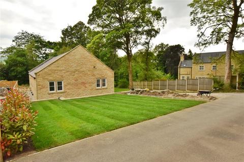 4 bedroom detached bungalow for sale, Talbot Road, Glossop, Derbyshire, SK13