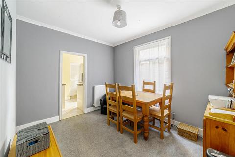 90 Osterley Park View Road, London, W7 2HH
