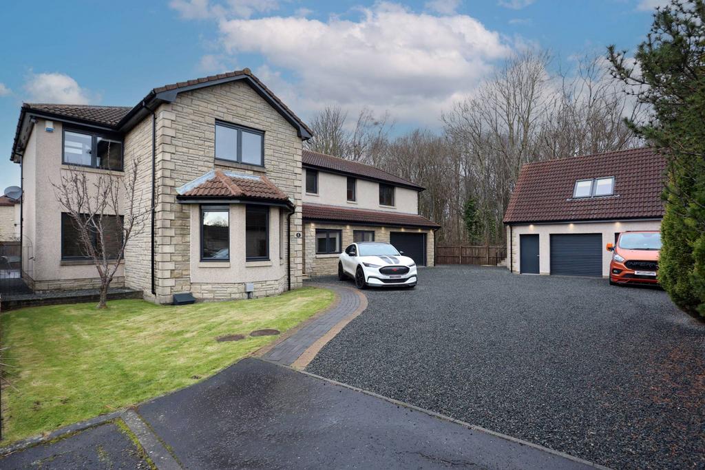 6 Muirdrum Gardens, Glenrothes, KY7 4UY 5 bed detached house for sale