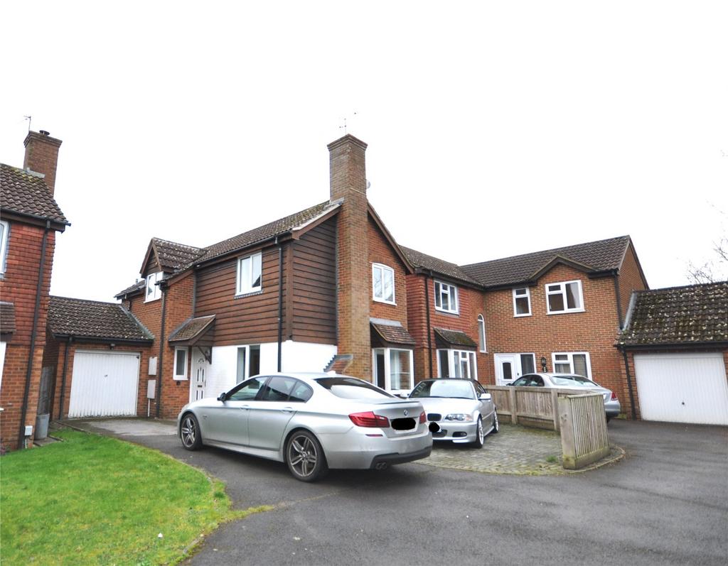 Yarnton Close, Nine Elms, Swindon... 3 bed detached house for sale £