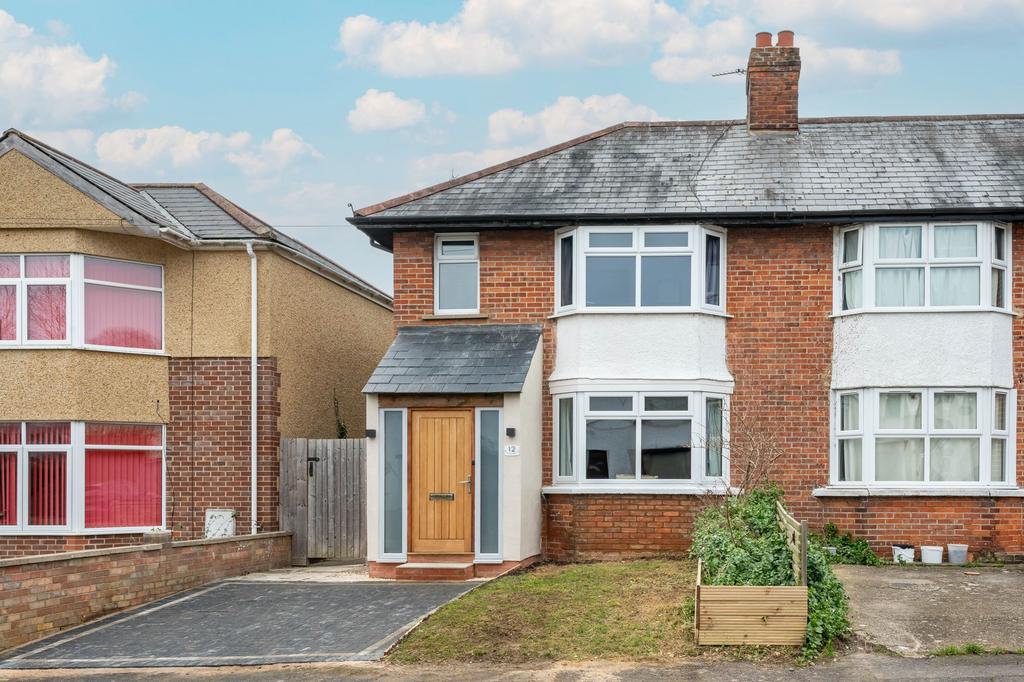 Outram Road, Oxford, OX4 3 bed semidetached house for sale £440,000