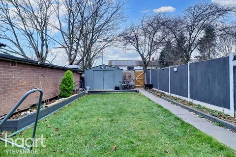 13 Oaks Cross, Stevenage, SG2 8LS
