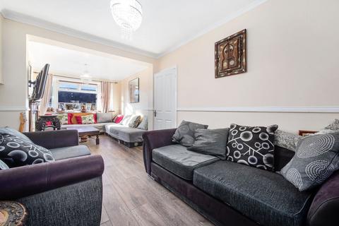 3 bedroom terraced house for sale, Lynmouth Avenue, Morden, SM4