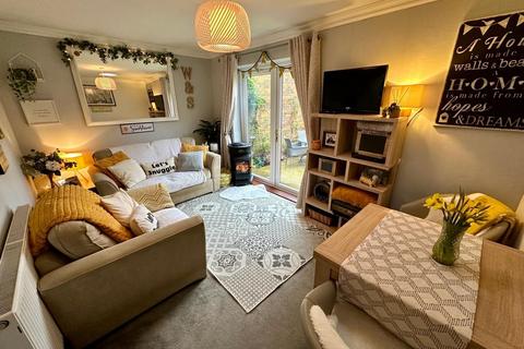 2 bedroom detached bungalow for sale - Holmleigh Close, Duston, Northampton NN5 6JE