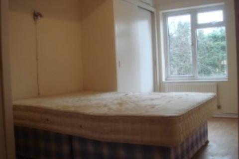 4 bedroom house to rent, Warrens Shawe Lane, Edgware HA8