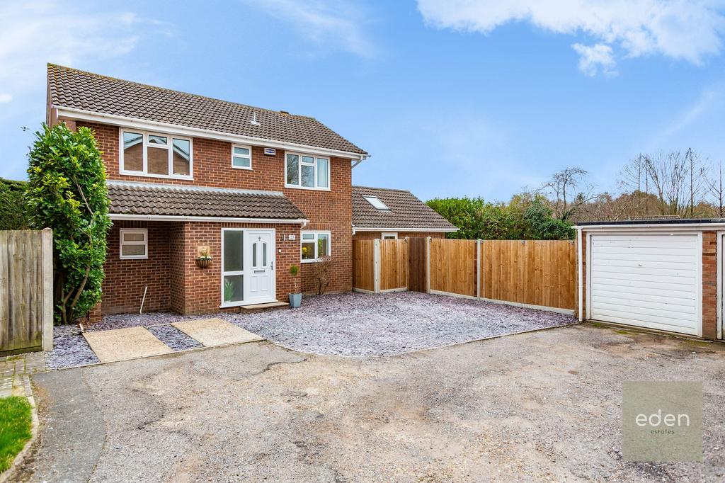 Mcdermott Road, Borough Green, TN15 4 bed detached house for sale £