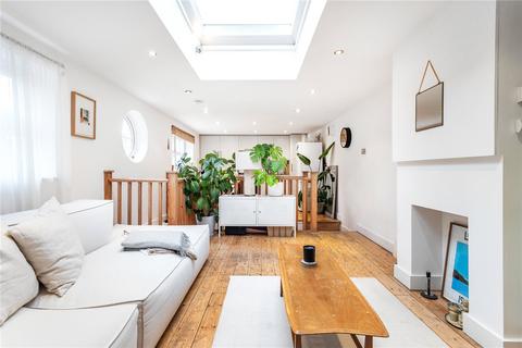 2 bedroom terraced house for sale, Rowe Lane, London, E9