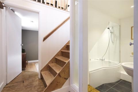 2 Rowe Lane, London, E9 6EL