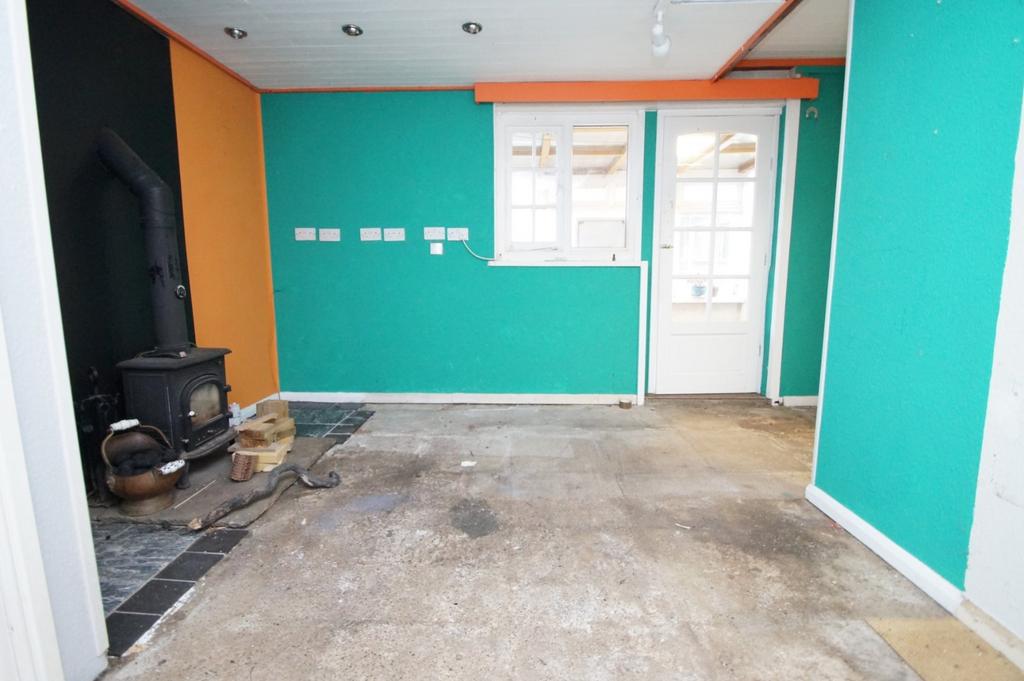 Worston Lane, BurnhamonSea... 1 bed detached house £75,000