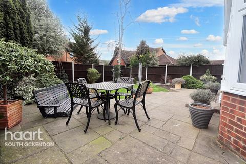 36 Sycamore Way, South Ockendon, RM15 6XB