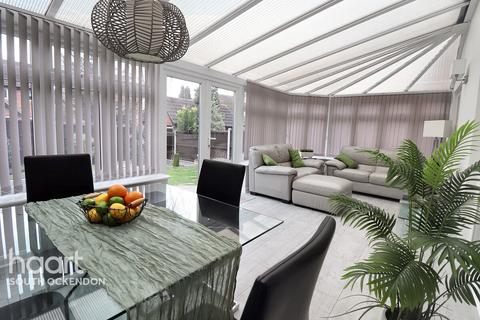 36 Sycamore Way, South Ockendon, RM15 6XB