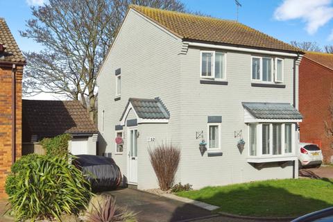 3 bedroom detached house for sale, Hunting Gate, Birchington, CT7