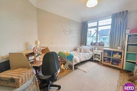 3 bedroom terraced house for sale - Shaftesbury Ave, Southend On Sea