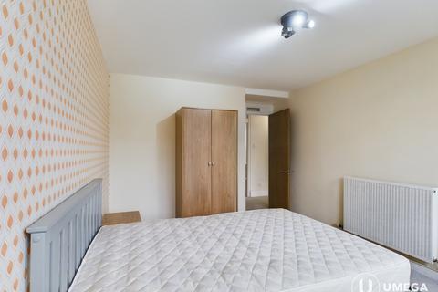 2 bedroom flat to rent, Dirleton Drive, Shawlands, Glasgow, G41
