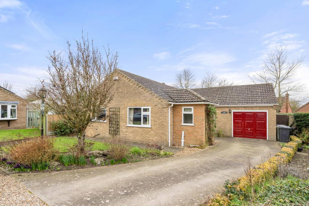 Southfield Place, Horncastle, LN9 2 bed detached bungalow for sale £