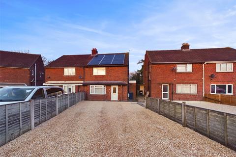 3 bedroom semi-detached house for sale - Melville Road, Churchdown, Gloucester, Gloucestershire, GL3