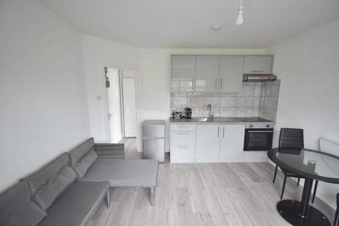1 bedroom flat to rent, Oxford Road, Tilehurst